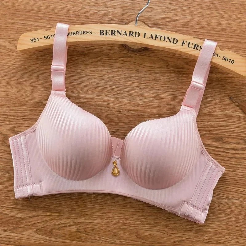 Push-Up Bra with 8CM Thick Padding for Small Chest – Seamless Wireless T-Shirt Bra with Adjustable Straps, Natural Lift Lingerie