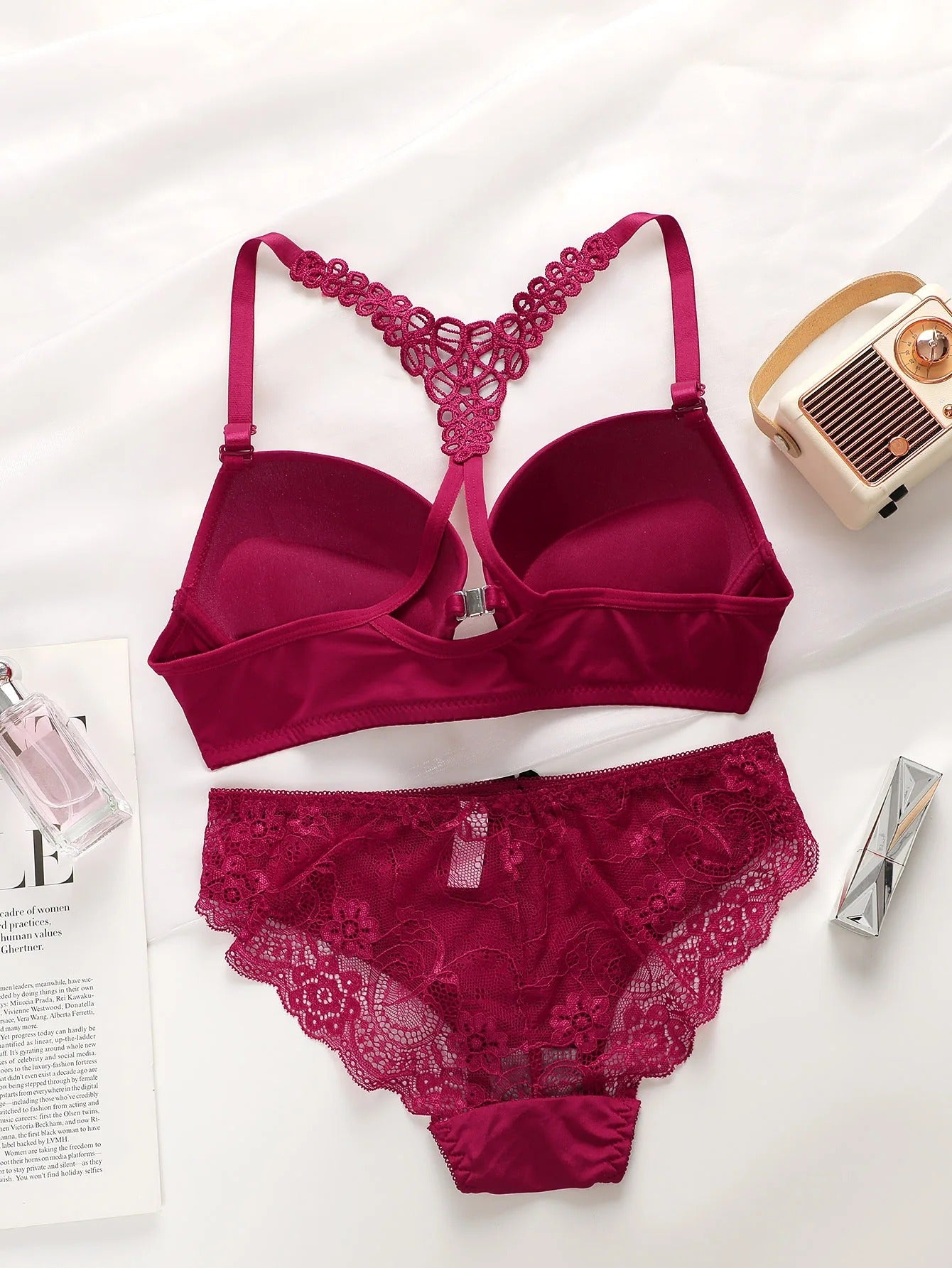 Women's Underwire Push-Up Bra – Front Buckle Closure with Elegant Back Design