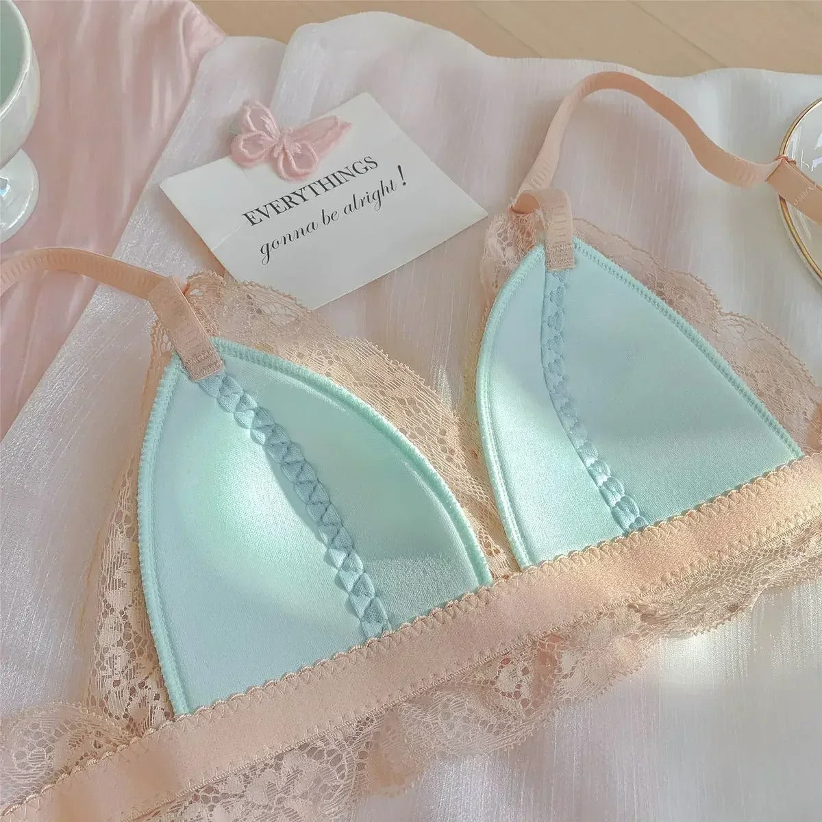 Japanese-Style Lace Bra for Women – Thin Wireless Summer Lingerie with Elegant Trim