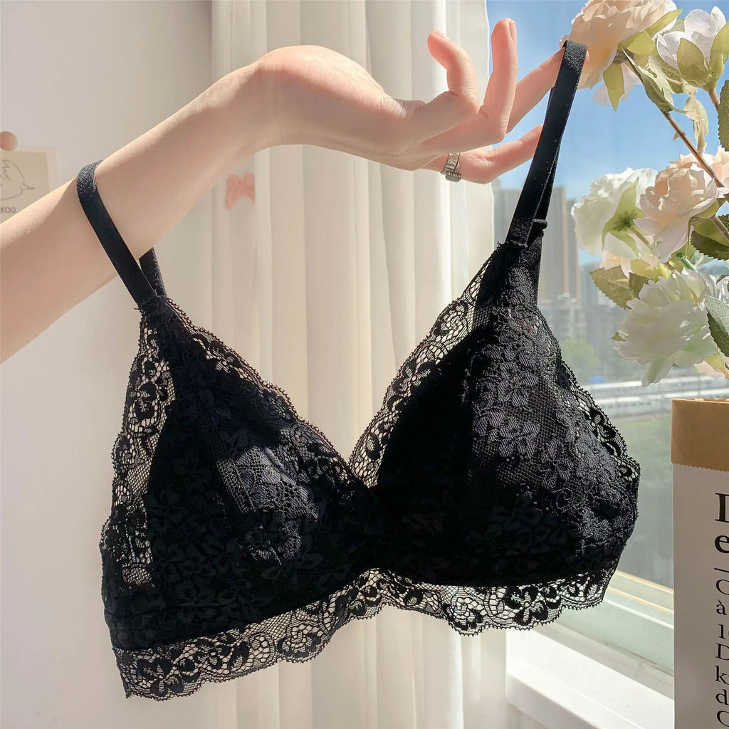 Japanese-Style Lace Bra for Women – Thin Wireless Summer Lingerie with Elegant Trim